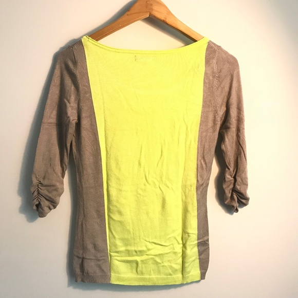 🍋NWOT EXPRESS YELLOW AND GREY SWEATER 🍋 - Picture 4 of 4